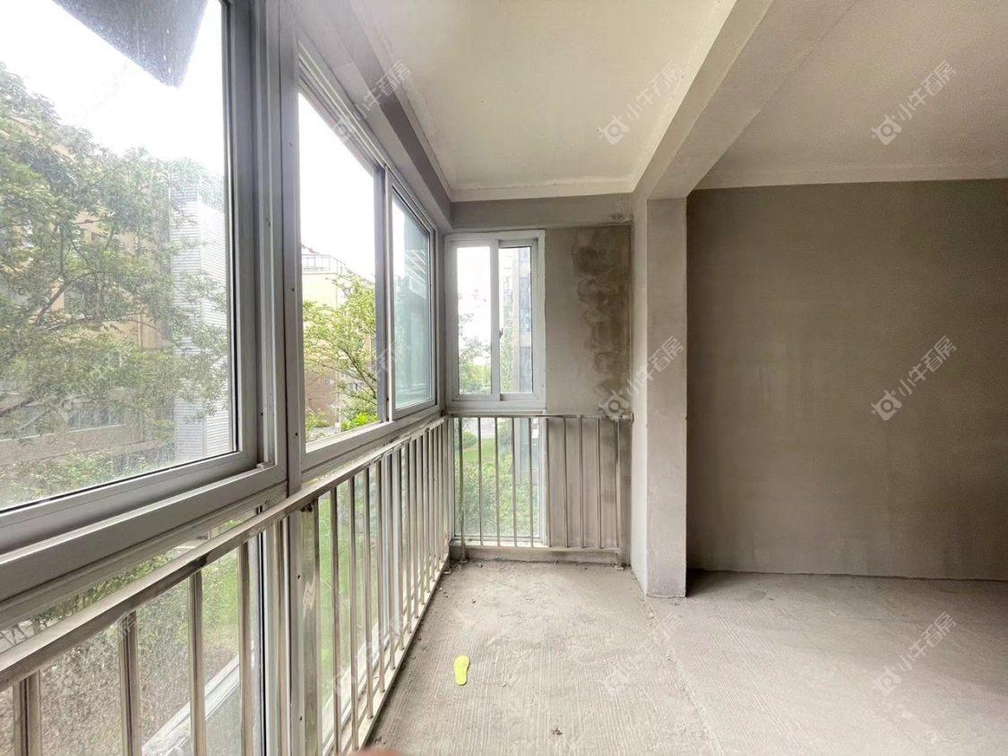 镇江和谐里在售二手房源室内图_小牛看房