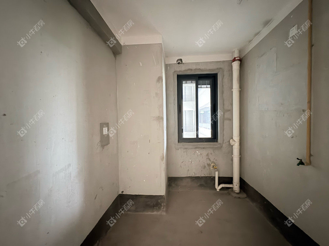 镇江融创华南映在售二手房源室内图_小牛看房