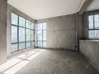 镇江天波城别墅区5室3厅4卫在售二手房房源图片