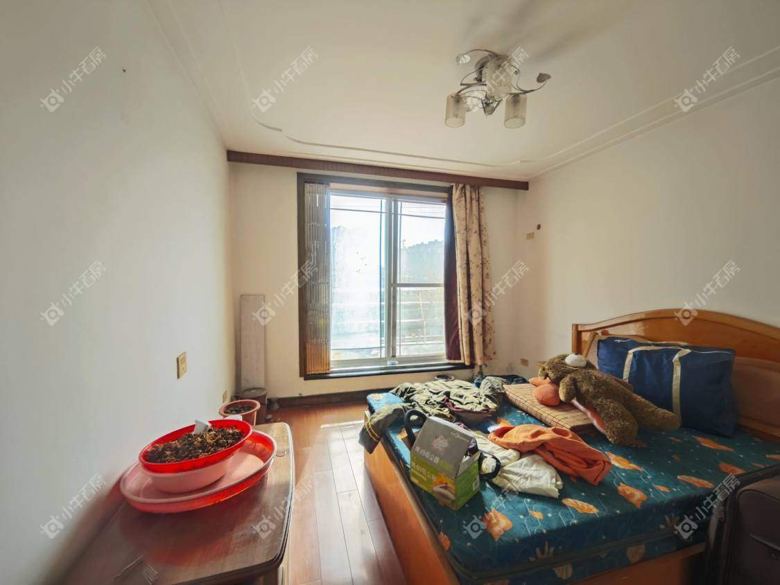 镇江华南园中园在售二手房源室内图_小牛看房