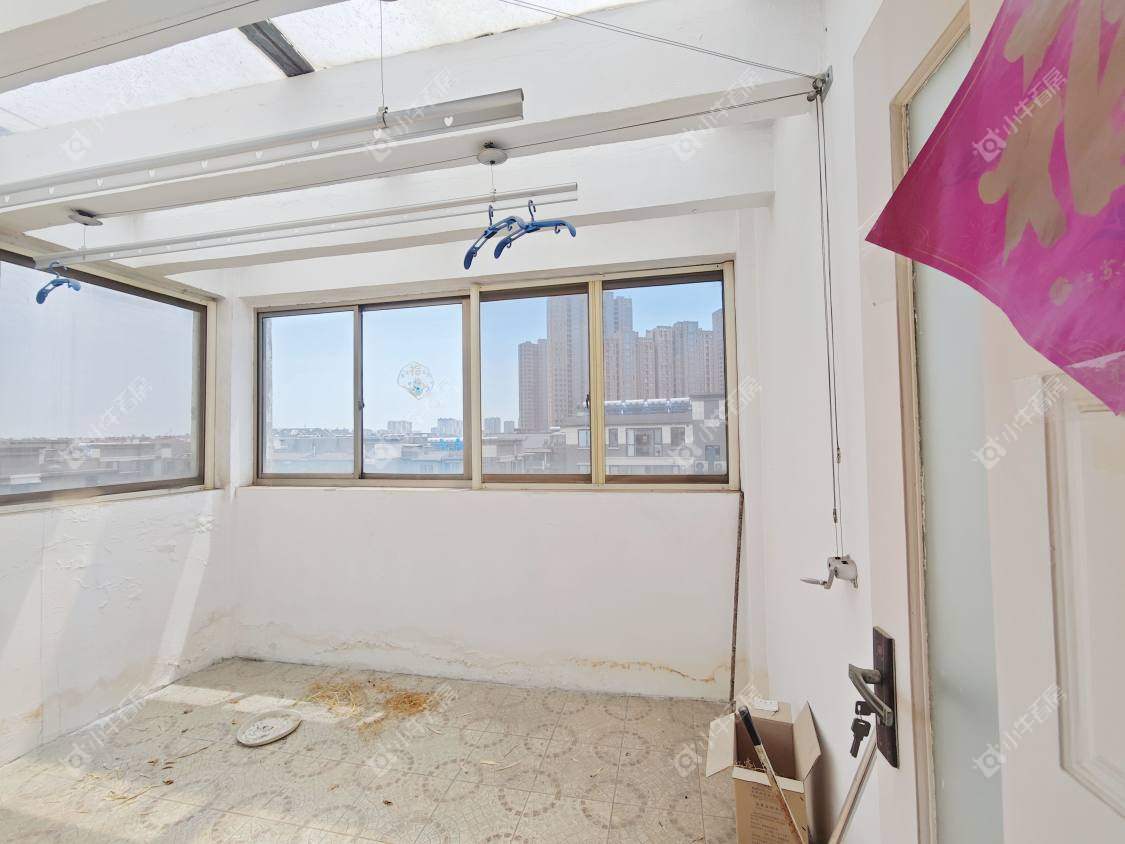 镇江世纪东升在售二手房源室内图_小牛看房