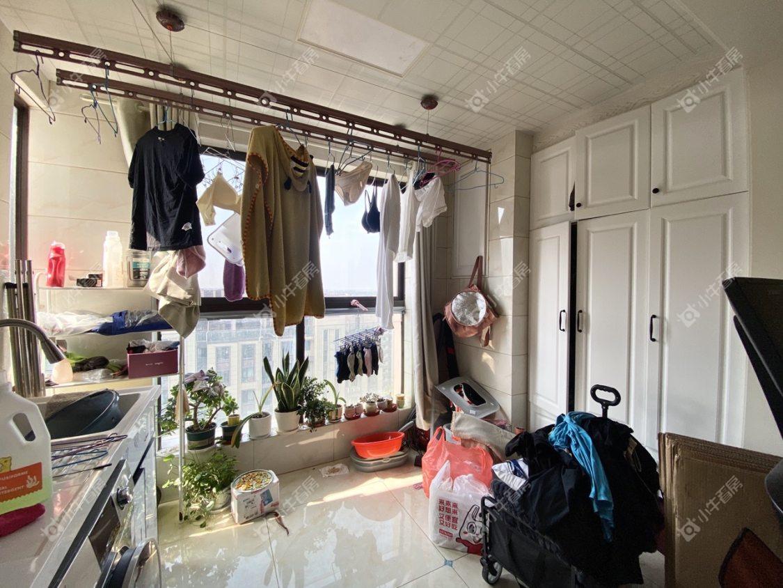 镇江滨河凤凰城在售二手房源室内图_小牛看房