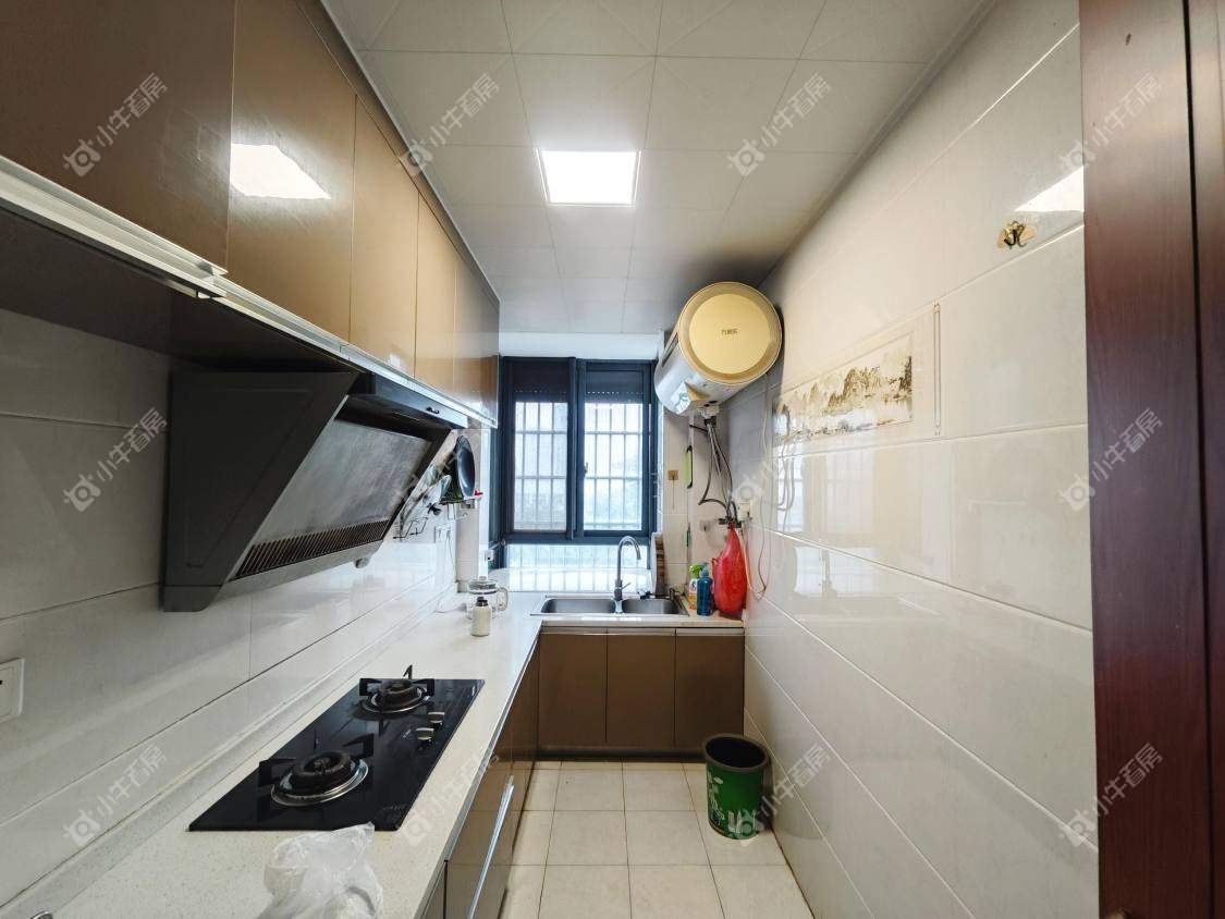 镇江金凤凰在售二手房源室内图_小牛看房