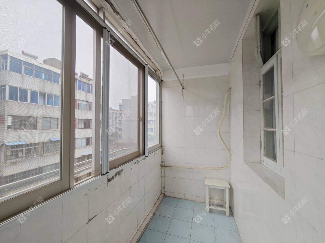 镇江万善园在售二手房源室内图_小牛看房