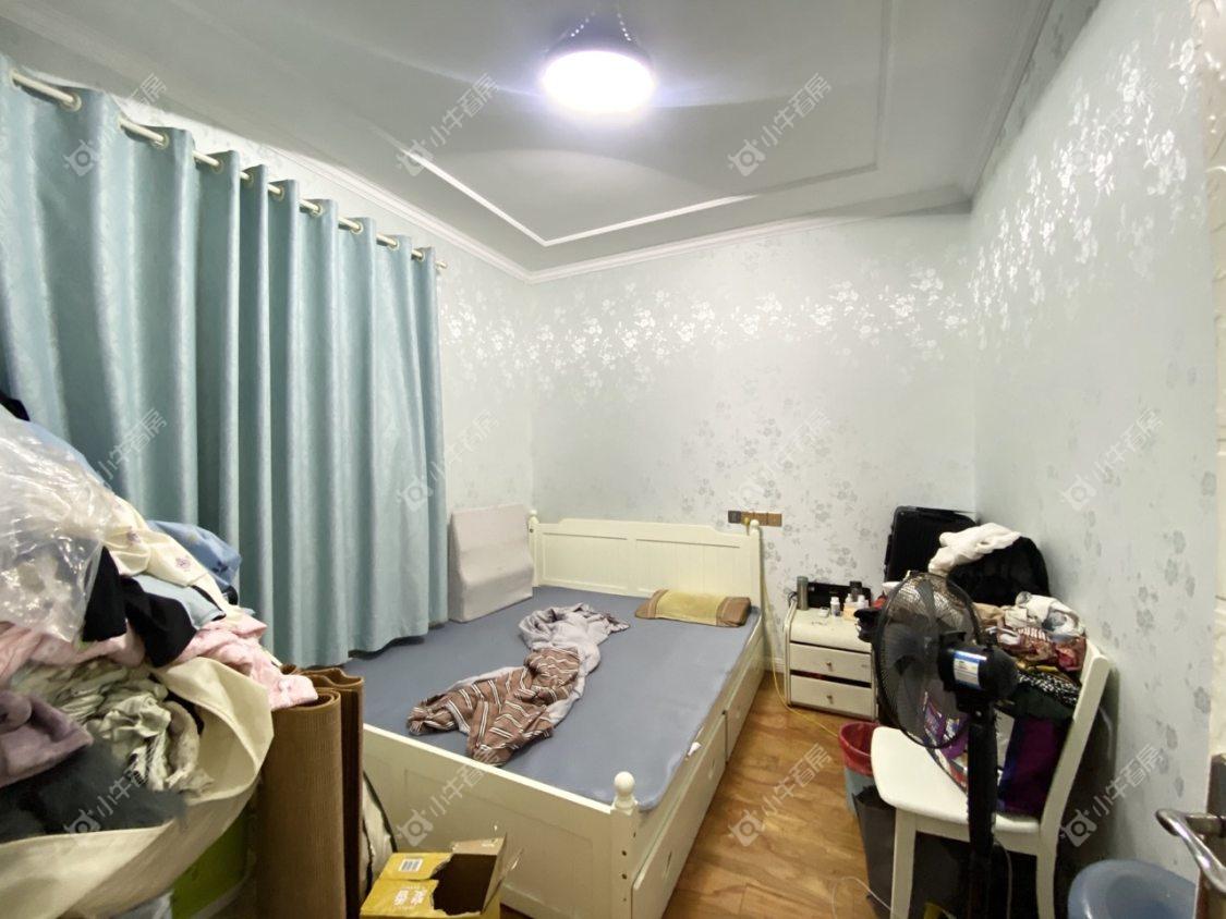 镇江滨河凤凰城在售二手房源室内图_小牛看房