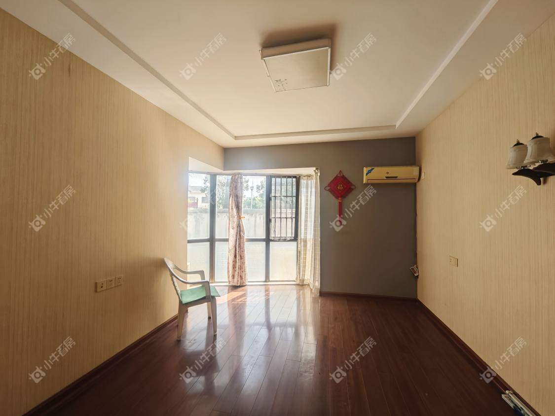 镇江金色家园在售二手房源室内图_小牛看房