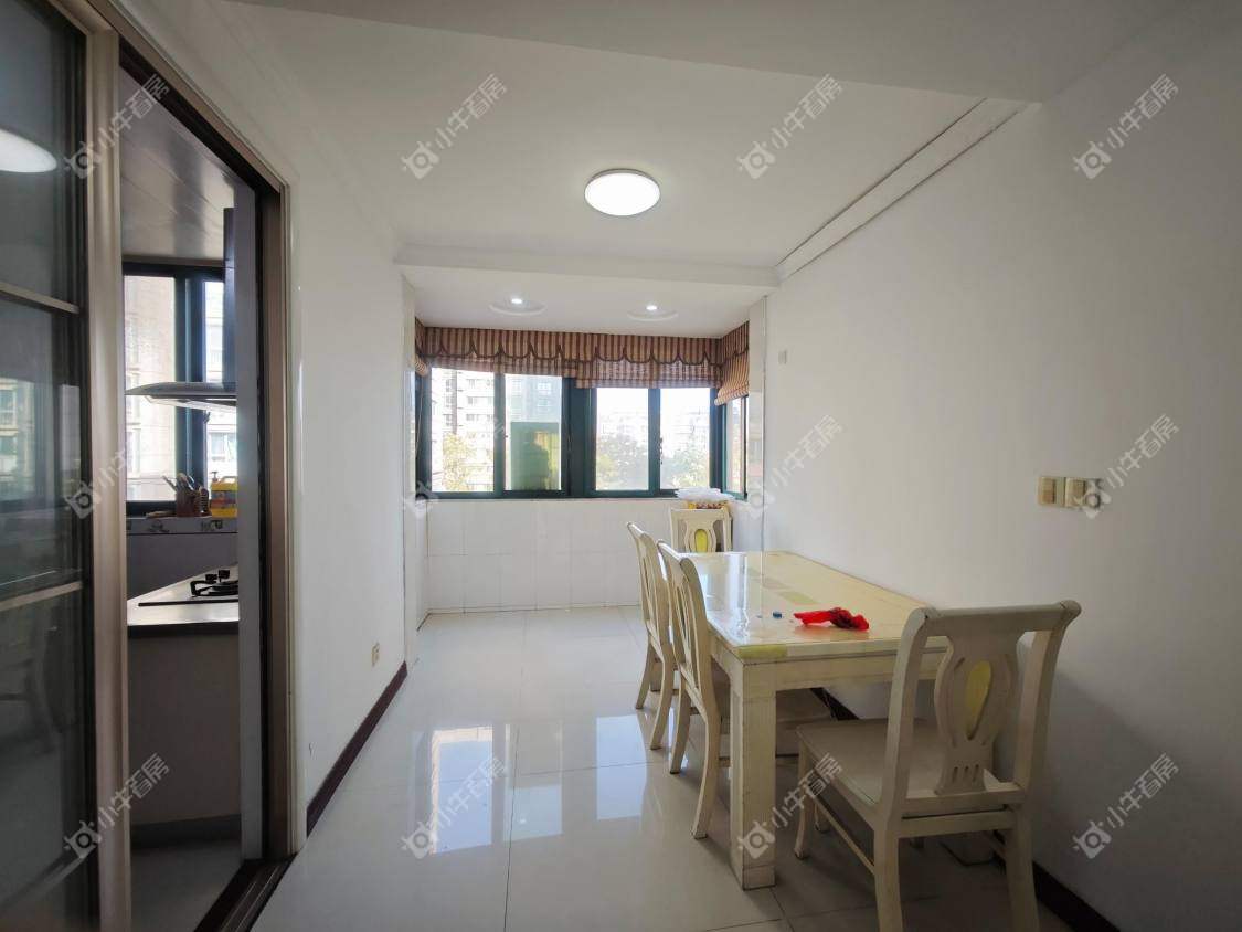 镇江欧洲城在售二手房源室内图_小牛看房