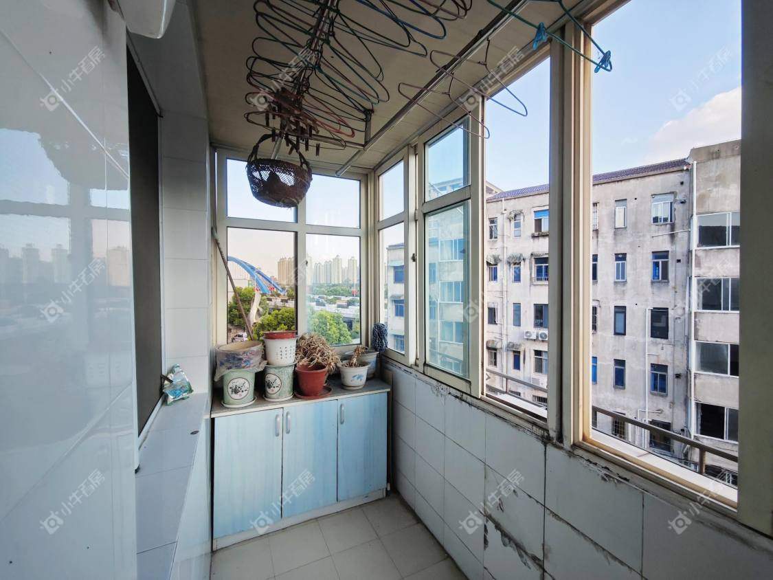 镇江云阳新村在售二手房源室内图_小牛看房