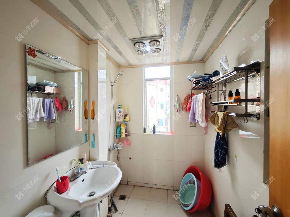 镇江幸福小区在售二手房源室内图_小牛看房