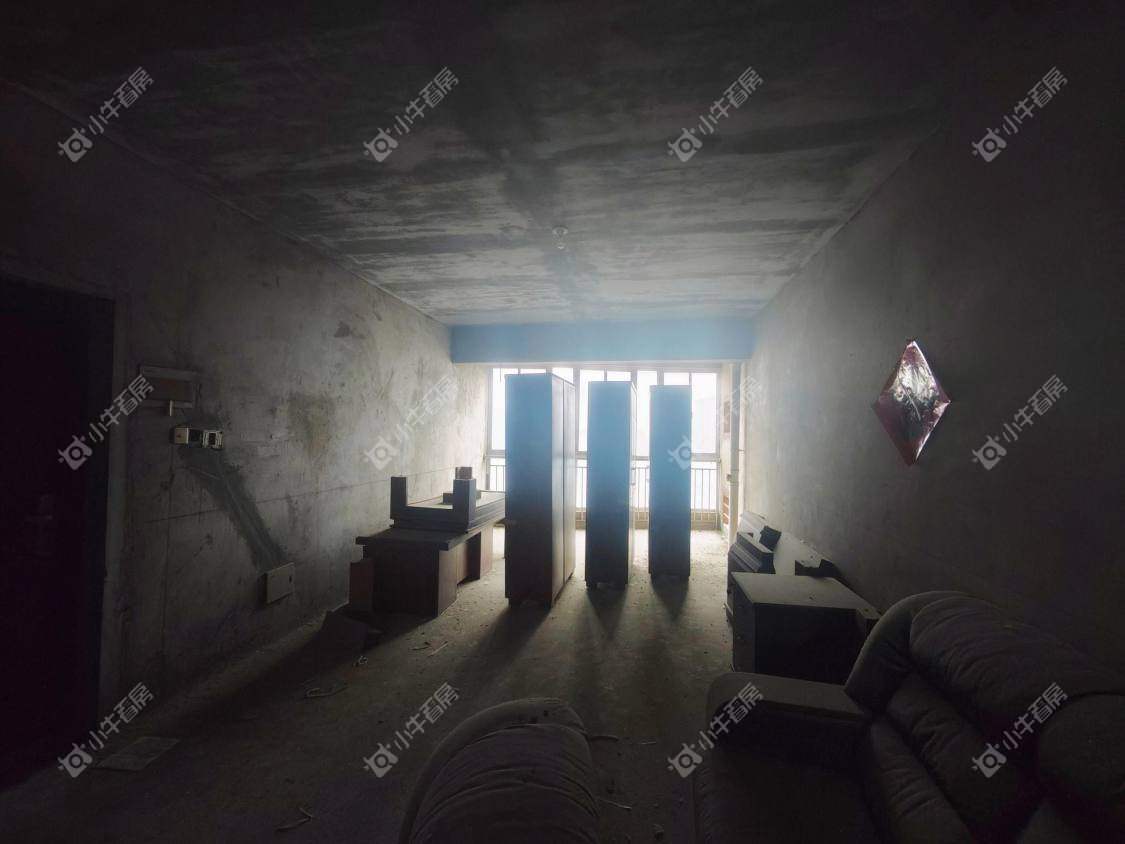 镇江名都新贵在售二手房源室内图_小牛看房