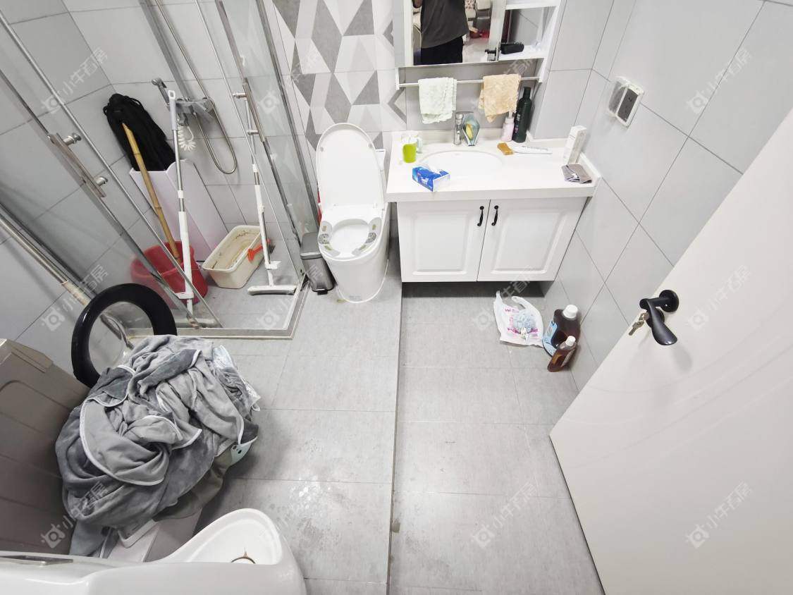 镇江大桥南苑在售二手房源室内图_小牛看房