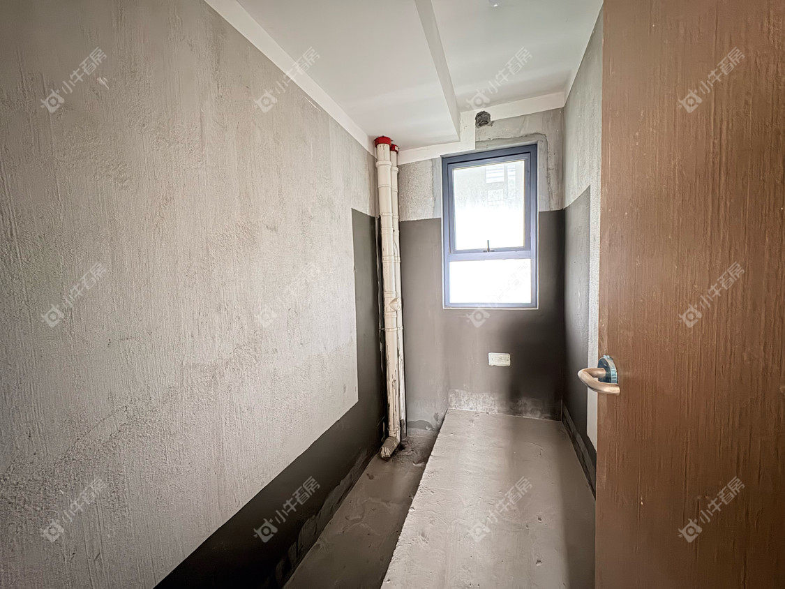 镇江融创华南映在售二手房源室内图_小牛看房