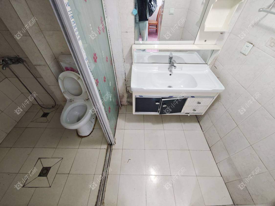 镇江龙凤山庄在售二手房源室内图_小牛看房