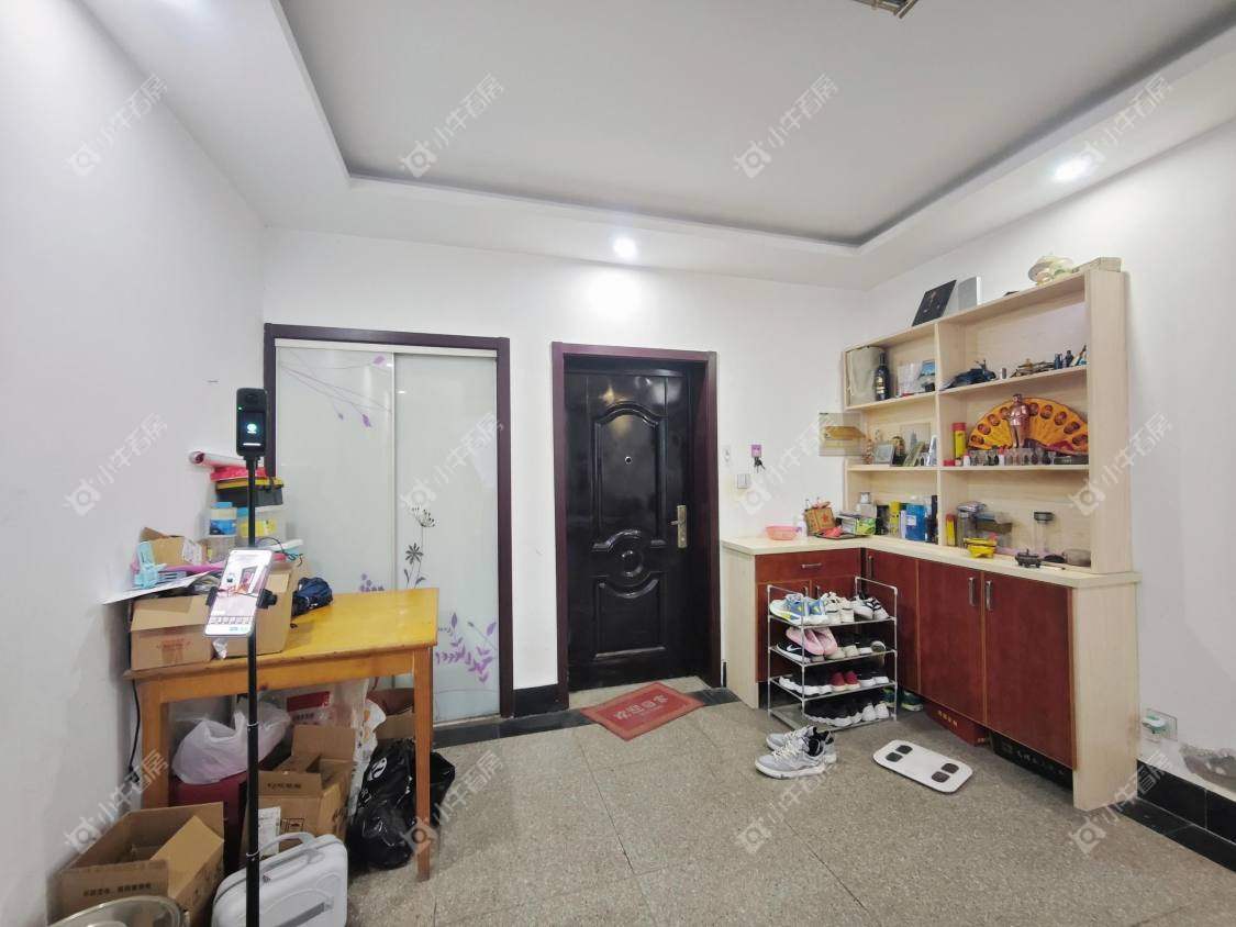 镇江龙凤山庄在售二手房源室内图_小牛看房