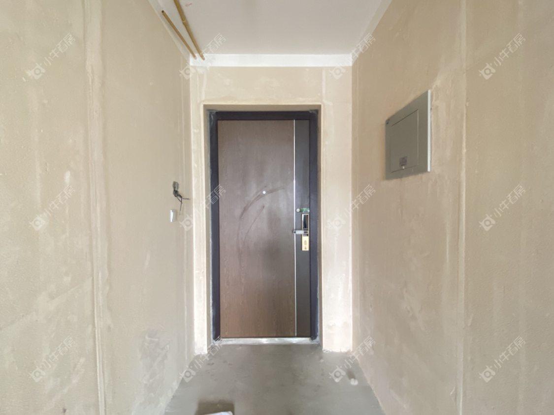 镇江融创华南映在售二手房源室内图_小牛看房