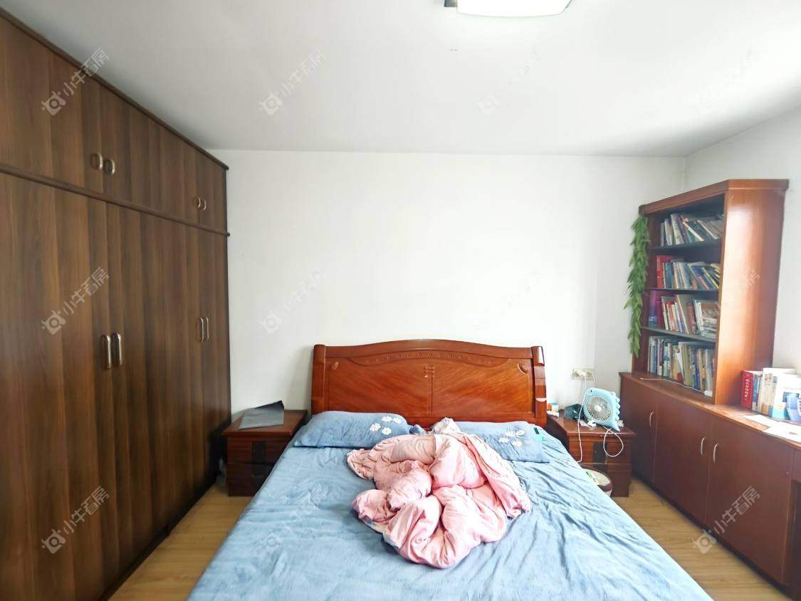 镇江龙凤二村在售二手房源室内图_小牛看房