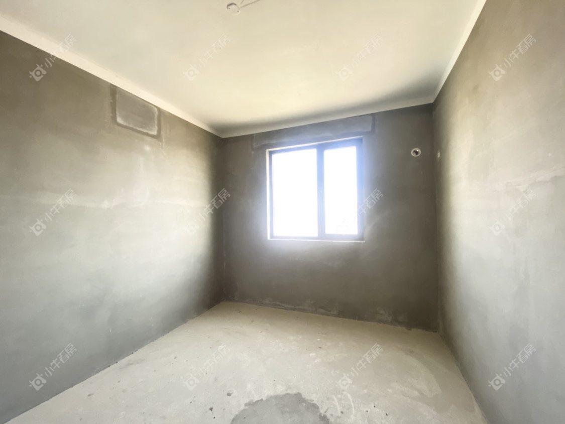 镇江凤凰郡在售二手房源室内图_小牛看房