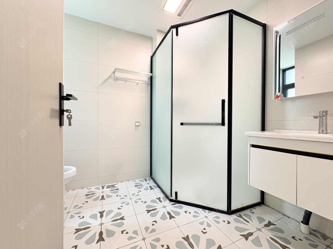 镇江珑蟠里在售二手房源室内图_小牛看房