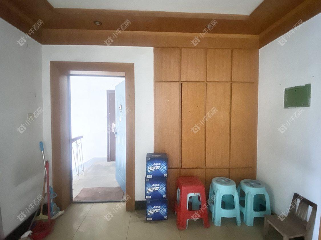 镇江香草新村在售二手房源室内图_小牛看房