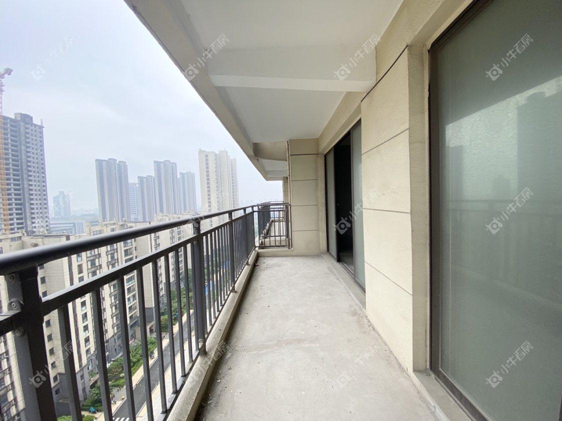 镇江凤熹台在售二手房源室内图_小牛看房