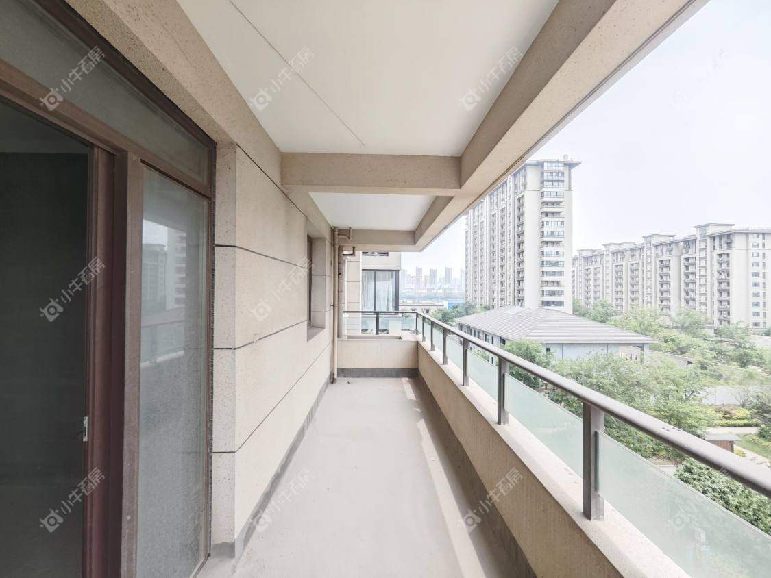 镇江凤凰郡在售二手房源室内图_小牛看房