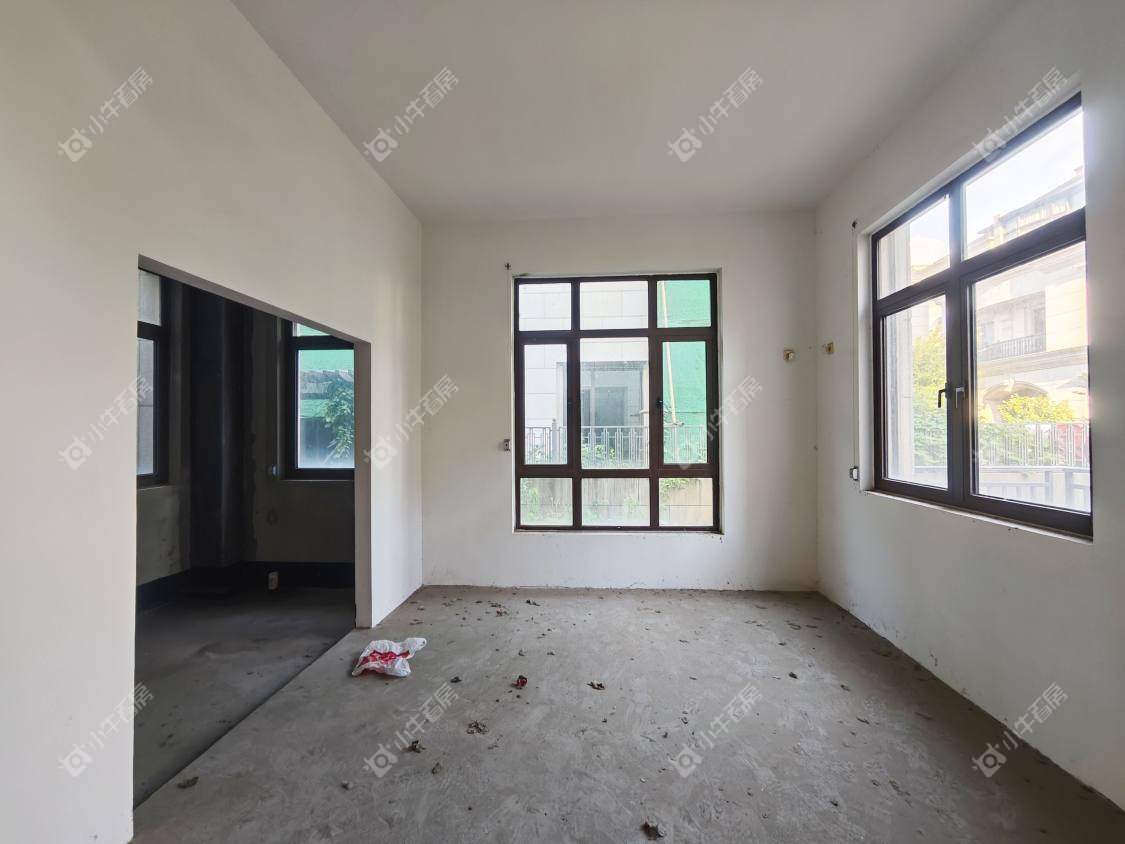 镇江大亚第一城别墅在售二手房源室内图_小牛看房