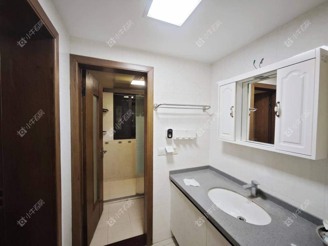 镇江龙凤新村在售二手房源室内图_小牛看房