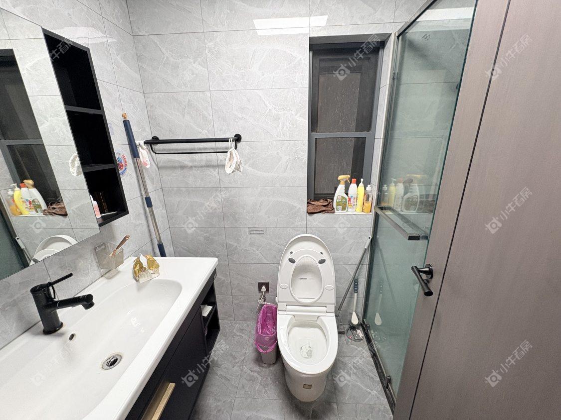 镇江中海时代都会在售二手房源室内图_小牛看房