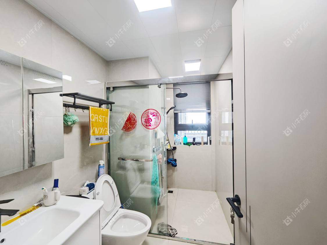 镇江金茂国际社区在售二手房源室内图_小牛看房