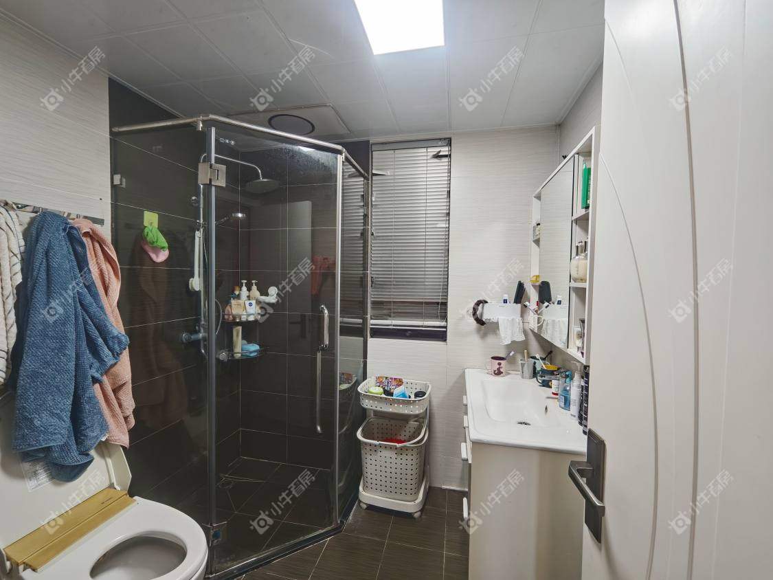 镇江凤美园在售二手房源室内图_小牛看房