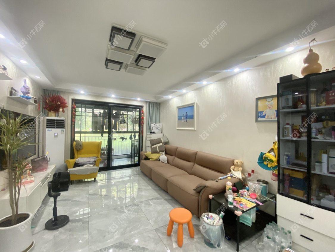 镇江华都幸福里在售二手房源室内图_小牛看房