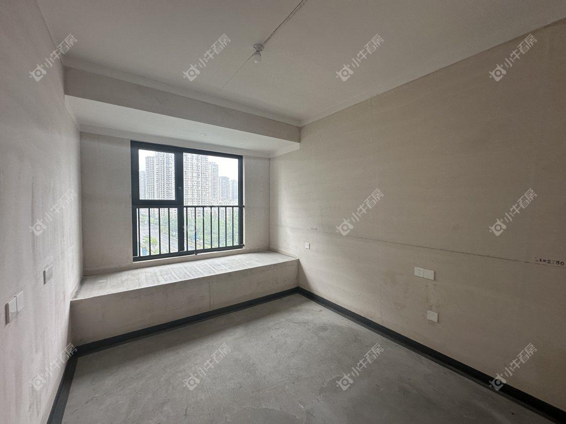 镇江中海臻如府在售二手房源室内图_小牛看房