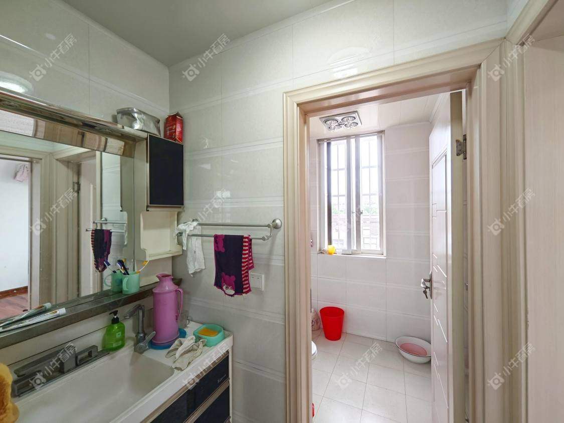 镇江华云公寓在售二手房源室内图_小牛看房