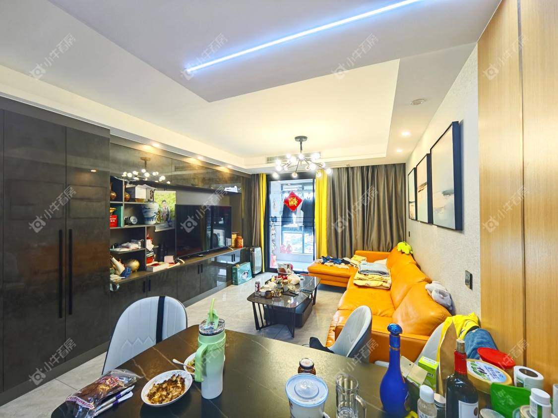 镇江粤港臻园在售二手房源室内图_小牛看房