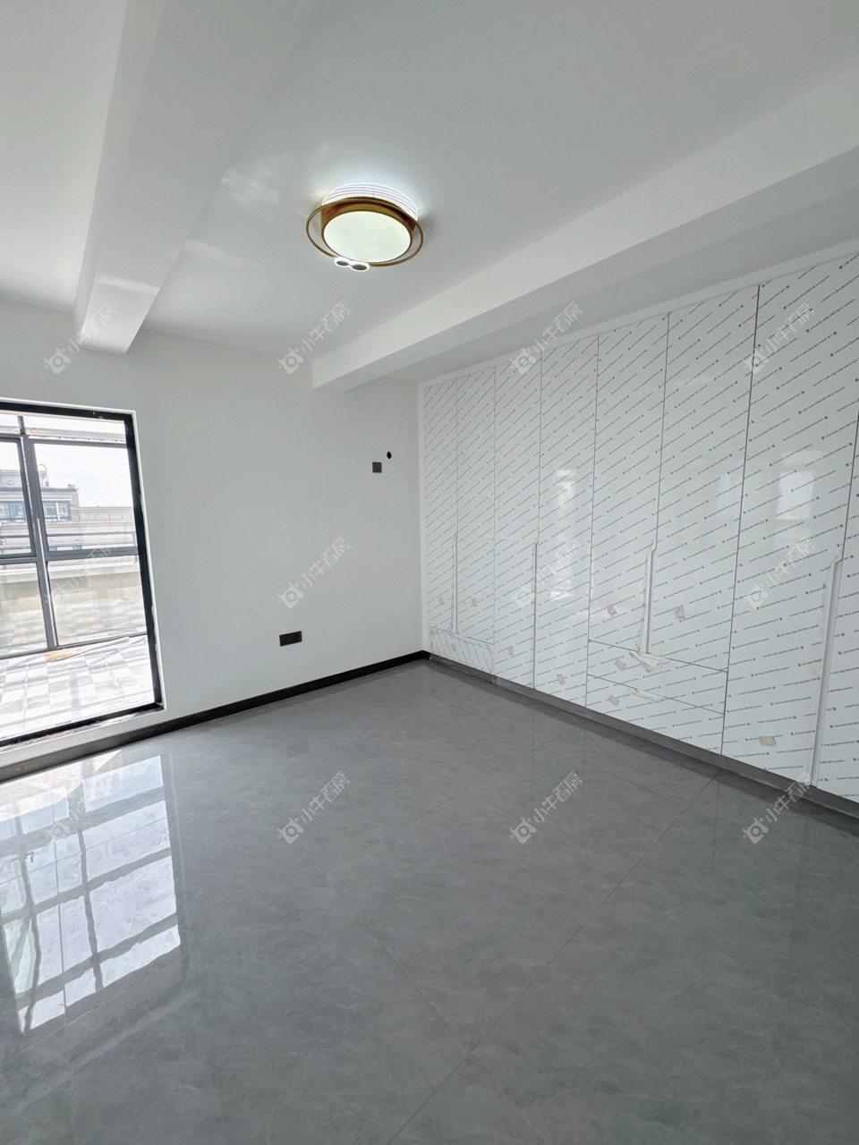 镇江碧桂园在售二手房源室内图_小牛看房