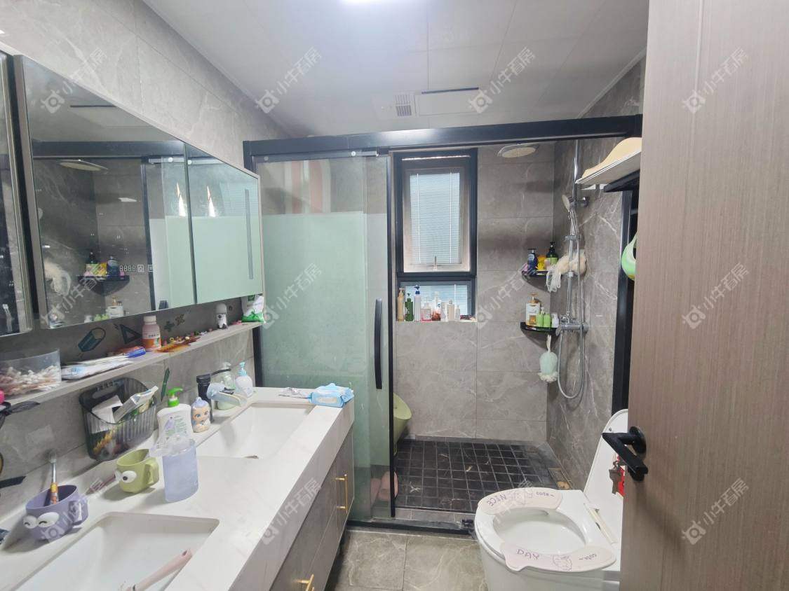 镇江万善上院在售二手房源室内图_小牛看房