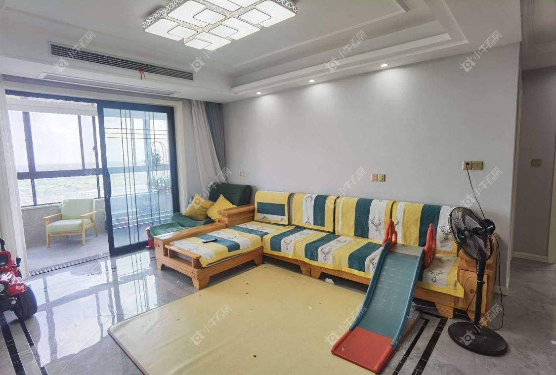 镇江凤凰郡在售二手房源室内图_小牛看房