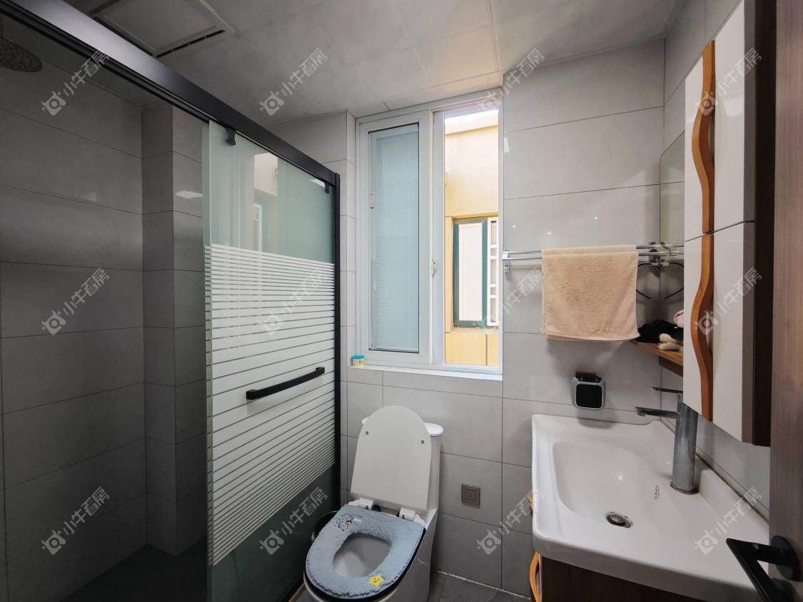 镇江粤港臻园在售二手房源室内图_小牛看房