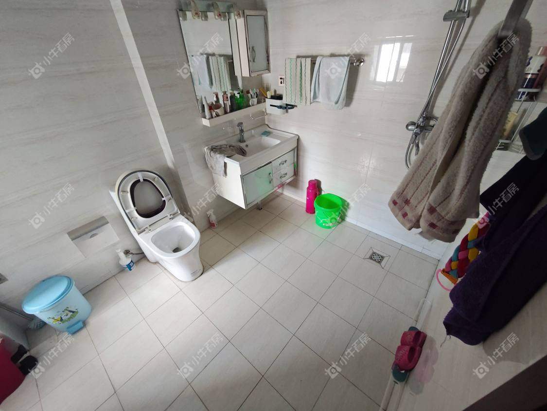 镇江欧洲城在售二手房源室内图_小牛看房