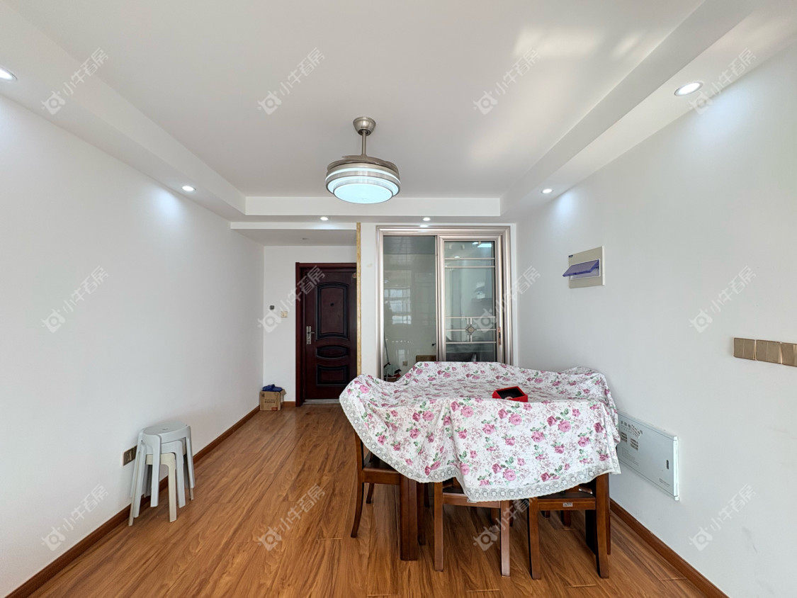 镇江佳景天城在售二手房源室内图_小牛看房