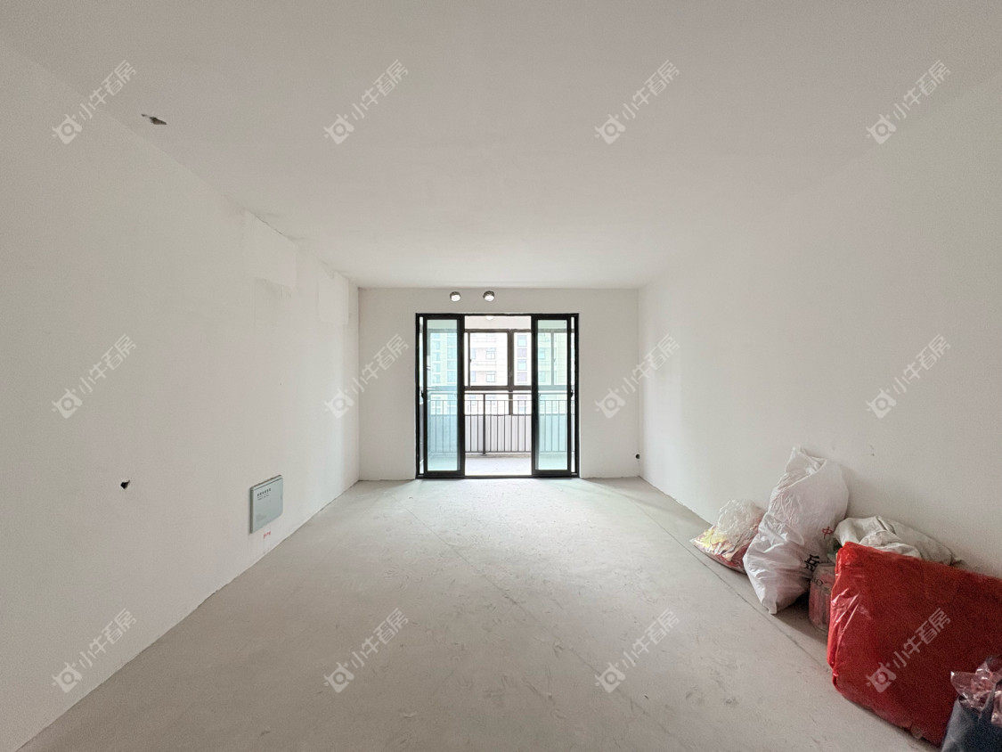 镇江河阳新城在售二手房源室内图_小牛看房