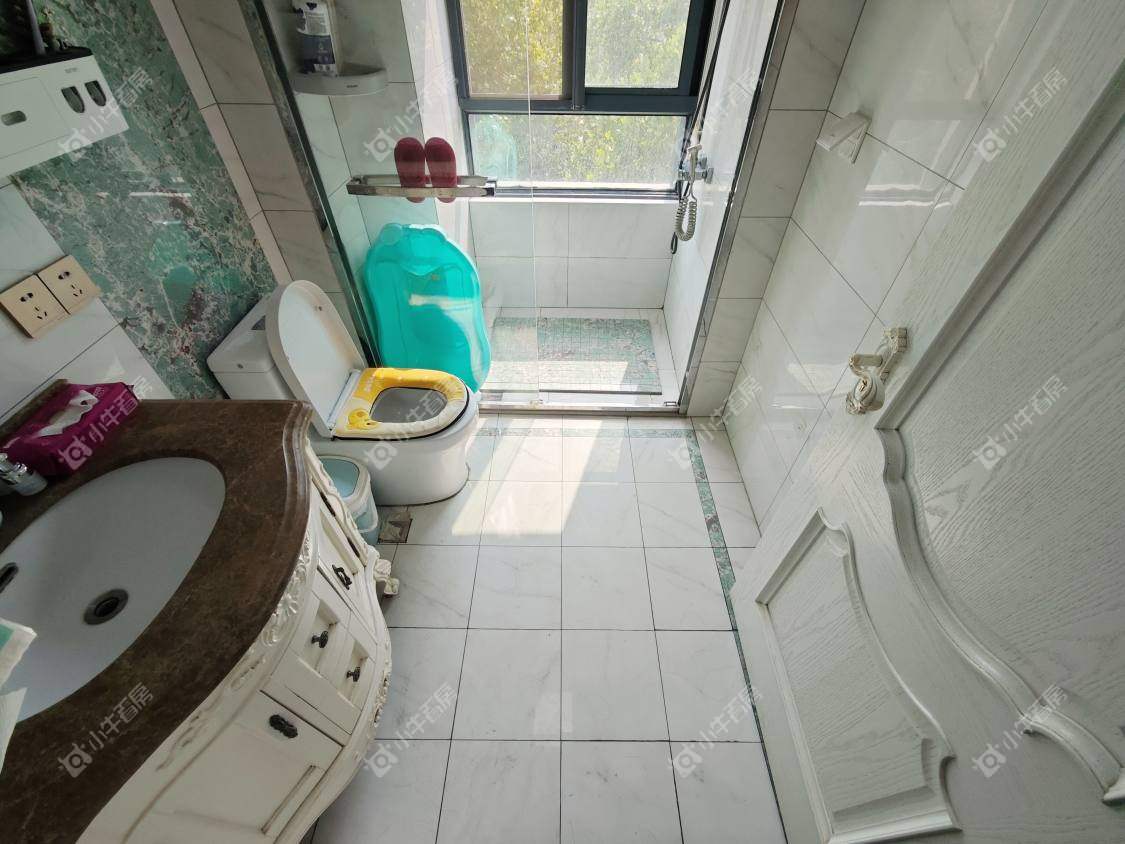 镇江荣城国际一期在售二手房源室内图_小牛看房