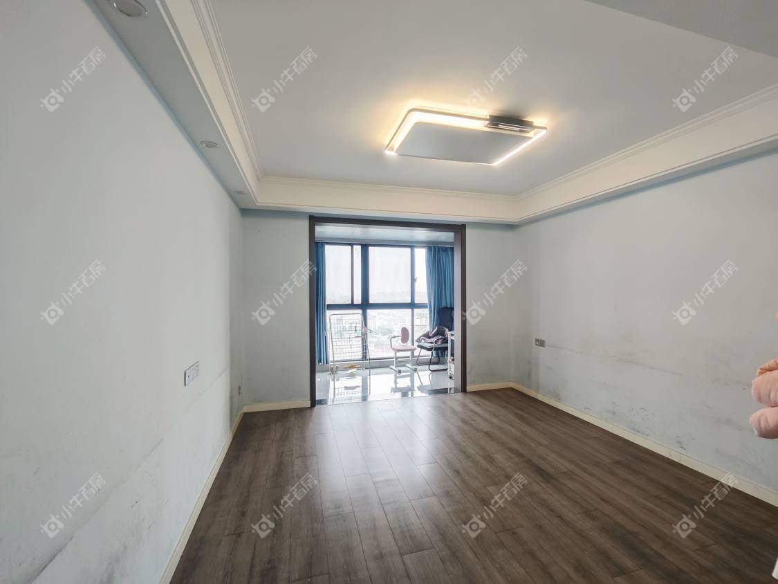 镇江万善上院在售二手房源室内图_小牛看房