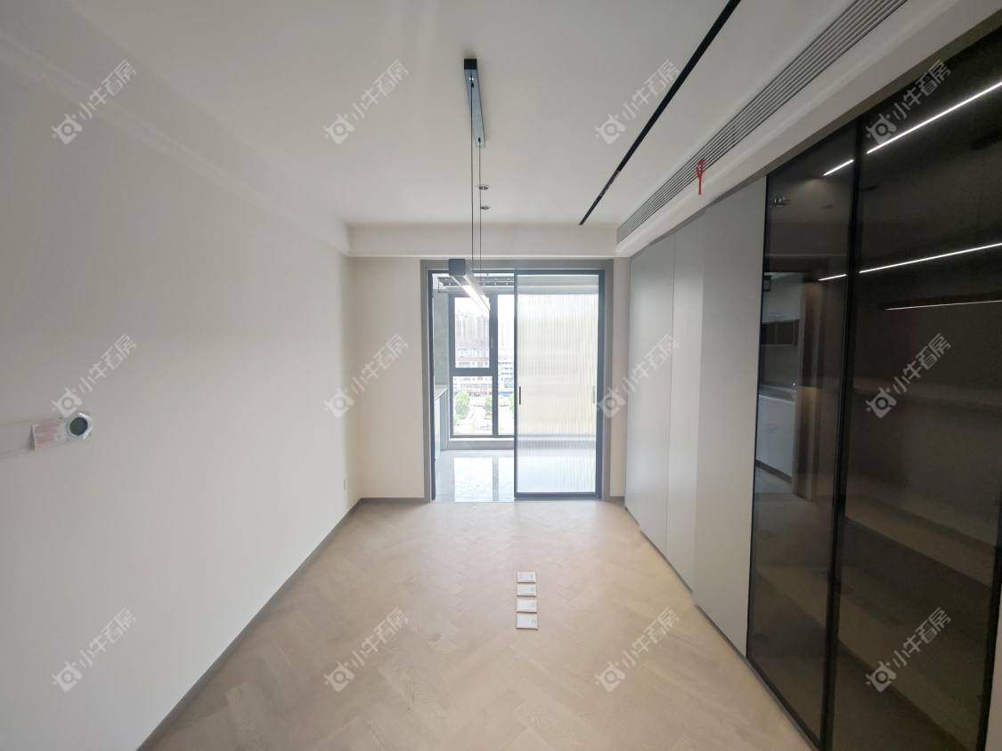 镇江汇金天地在售二手房源室内图_小牛看房