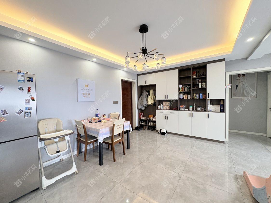 镇江凤凰郡在售二手房源室内图_小牛看房