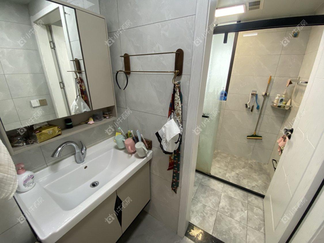 镇江凤凰郡在售二手房源室内图_小牛看房