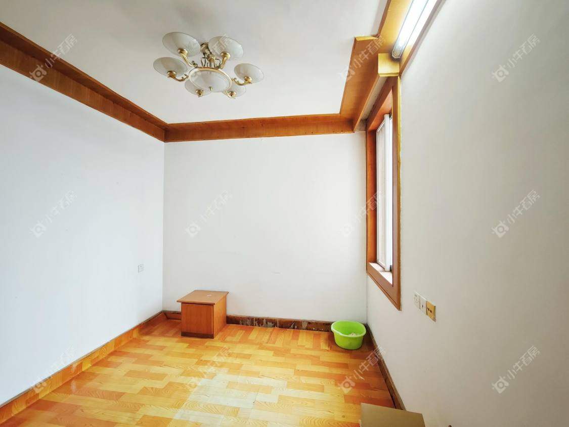 镇江幸福小区在售二手房源室内图_小牛看房