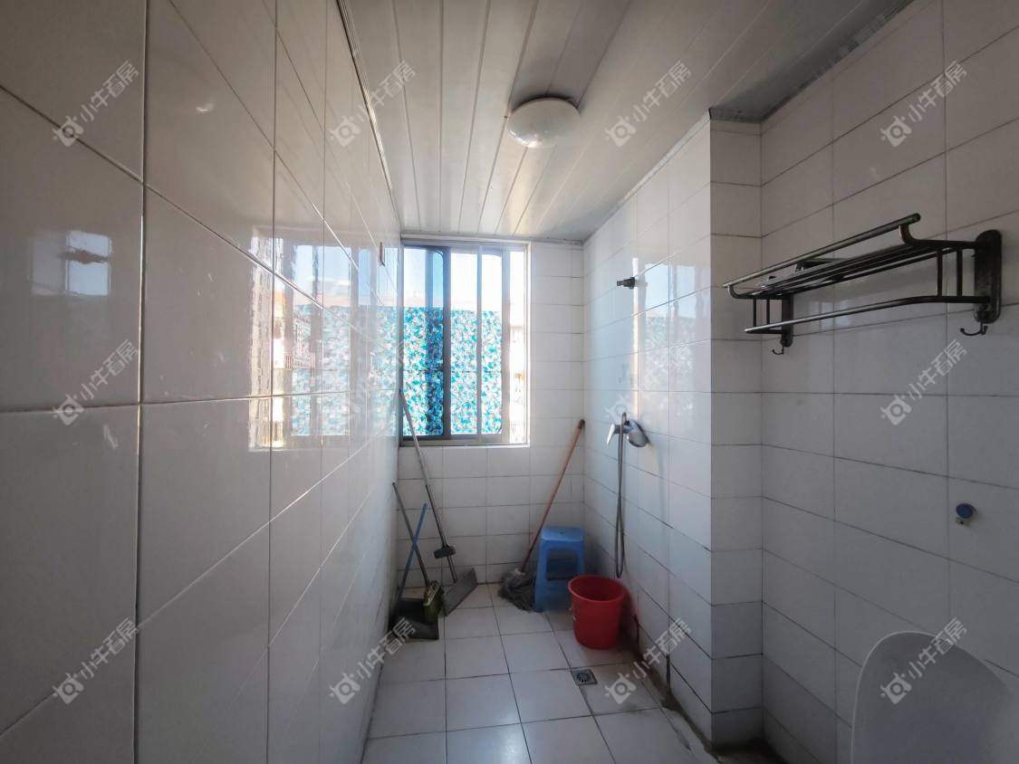 镇江台阳小区在售二手房源室内图_小牛看房