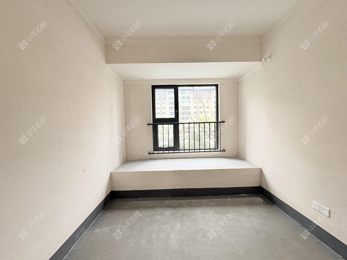 镇江中海臻如府在售二手房源室内图_小牛看房