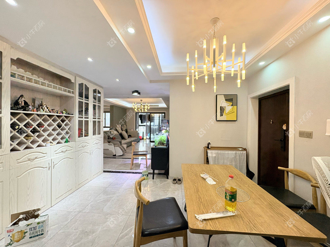 镇江信达香堤国际在售二手房源室内图_小牛看房